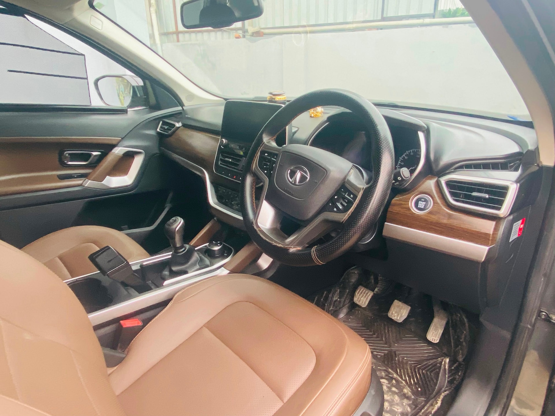 View 2022 Tata Harrier XZ Plus Image 6 Used 2022 Tata Harrier XZ Plus Image 6
