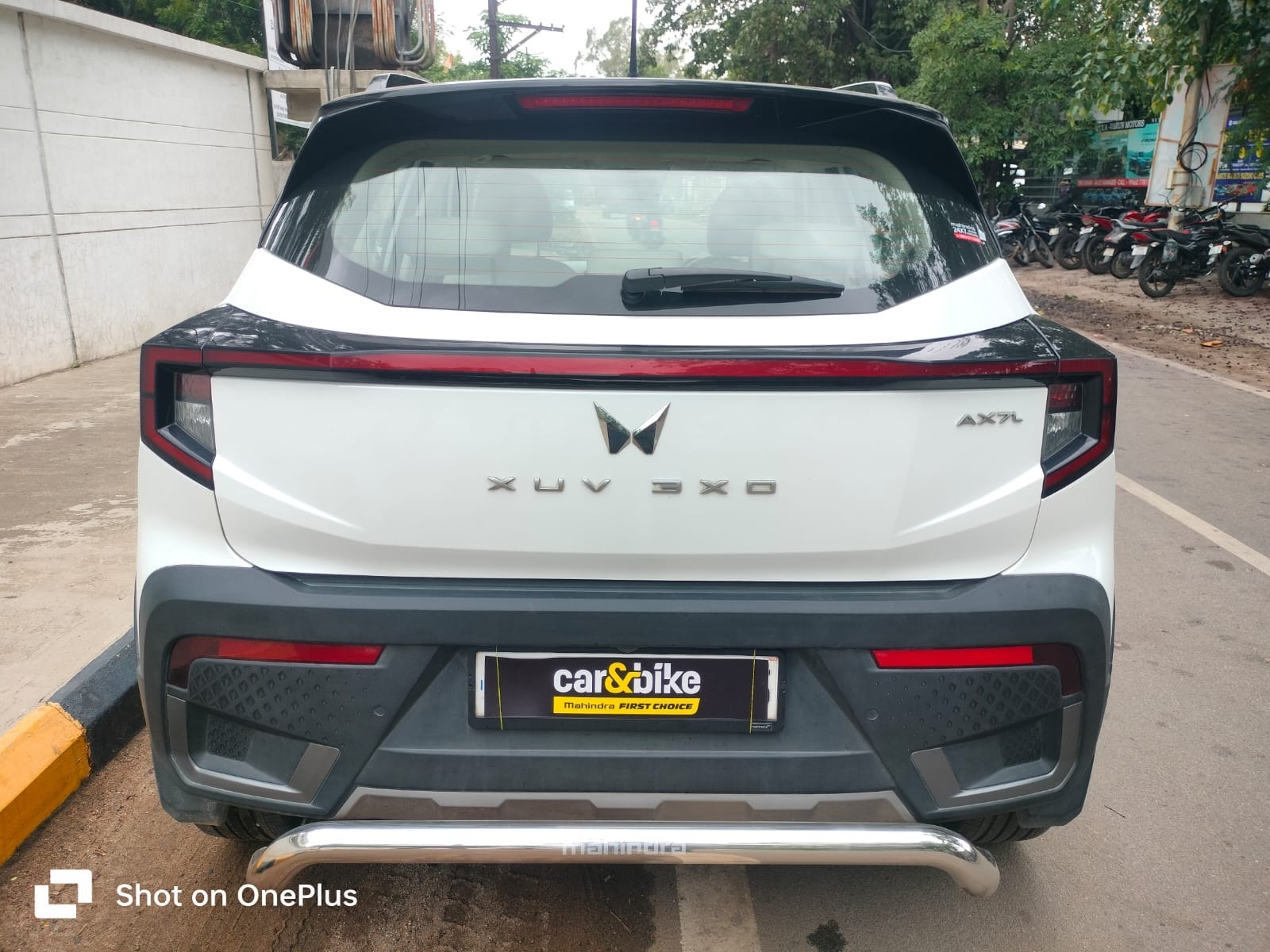 View 2025 Mahindra XUV 3XO AX7L 1.2 TGDi AT Image 3 Used 2025 Mahindra XUV 3XO AX7L 1.2 TGDi AT Image 3