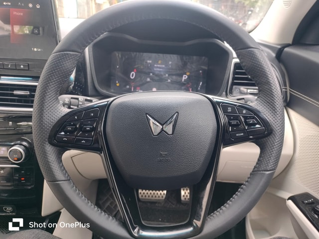 View Mahindra XUV 3XO Image 9 Used Mahindra XUV 3XO Image 9