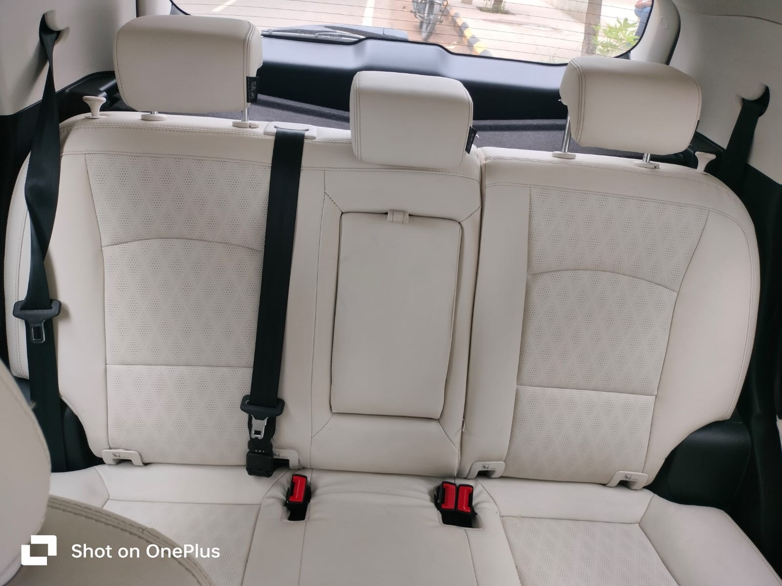 View 2025 Mahindra XUV 3XO AX7L 1.2 TGDi AT Image 10 Used 2025 Mahindra XUV 3XO AX7L 1.2 TGDi AT Image 10
