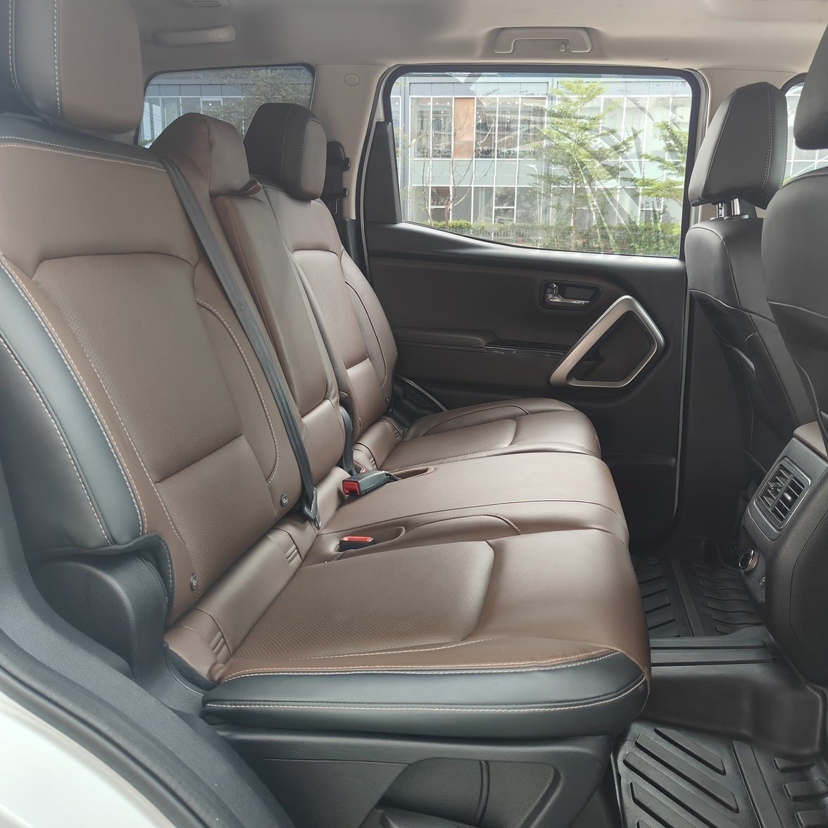 View 2025 Mahindra Scorpio-N Z4 7 STR AT Diesel Image 14 Used 2025 Mahindra Scorpio-N Z4 7 STR AT Diesel Image 14