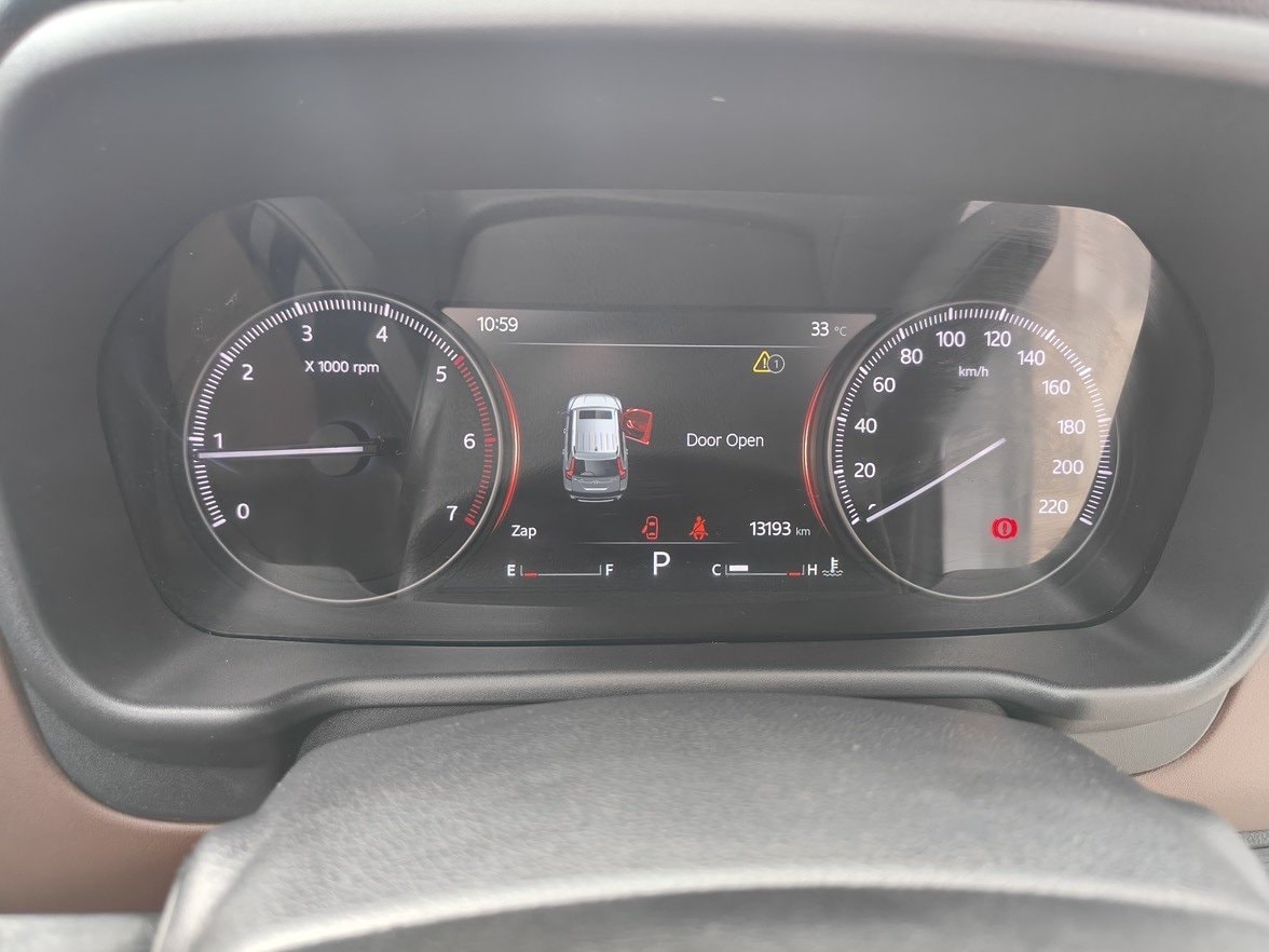 View 2025 Mahindra Scorpio-N Z4 7 STR AT Diesel Image 7 Used 2025 Mahindra Scorpio-N Z4 7 STR AT Diesel Image 7