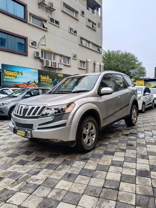 View Mahindra XUV500 Image 1 Used Mahindra XUV500 Image 1