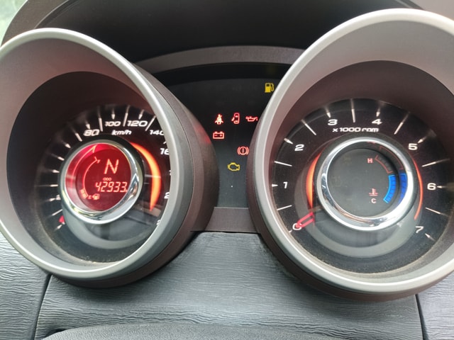 View Mahindra XUV500 Image 7 Used Mahindra XUV500 Image 7
