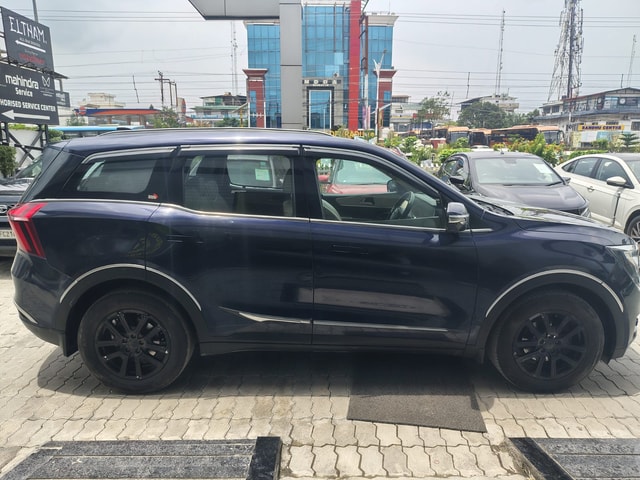 View Mahindra XUV700 Image 8 Used Mahindra XUV700 Image 8
