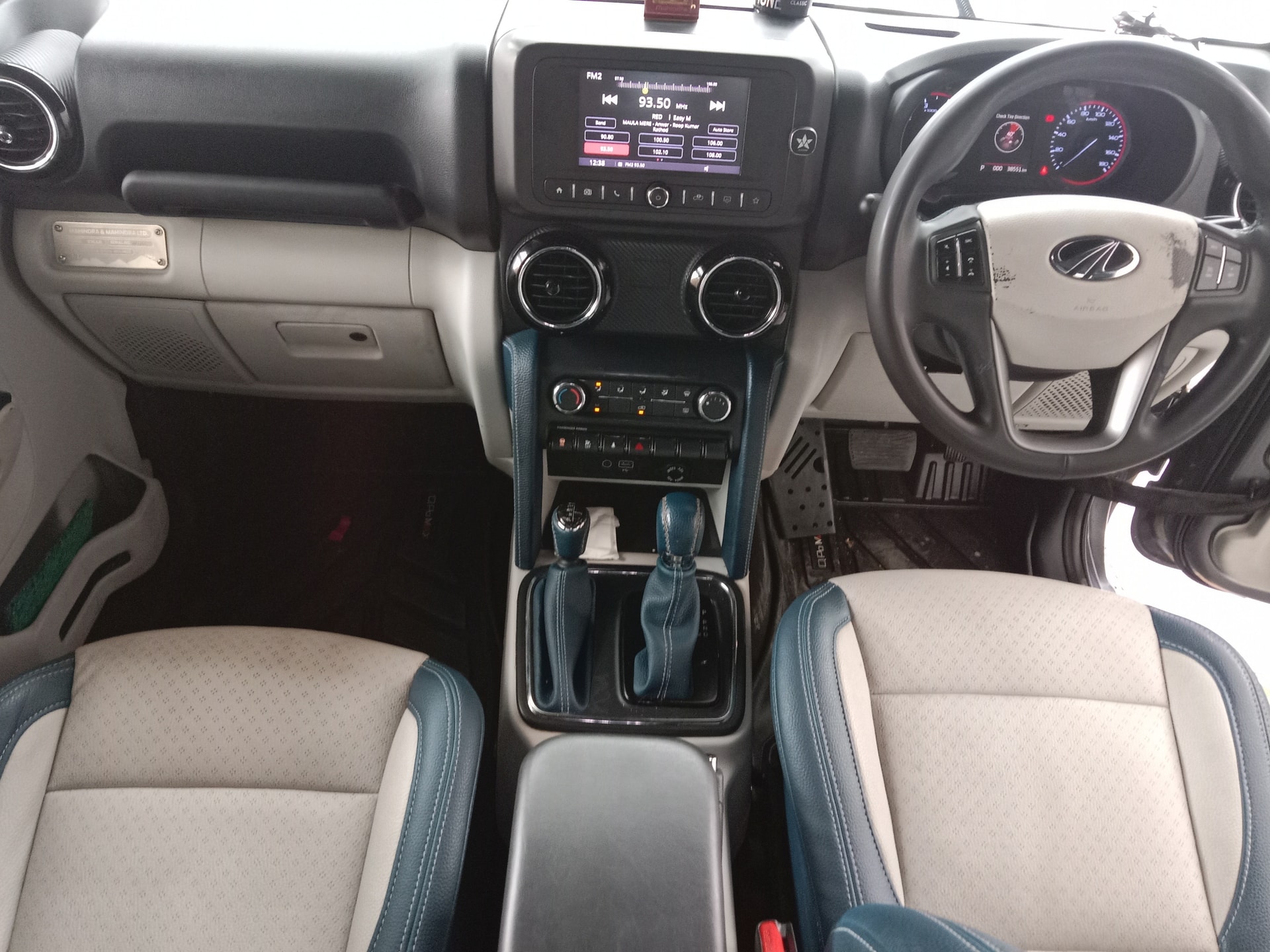 View 2022 Mahindra Thar LX Automatic 4 Seater Hard Top Diesel Image 3 Used 2022 Mahindra Thar LX Automatic 4 Seater Hard Top Diesel Image 3