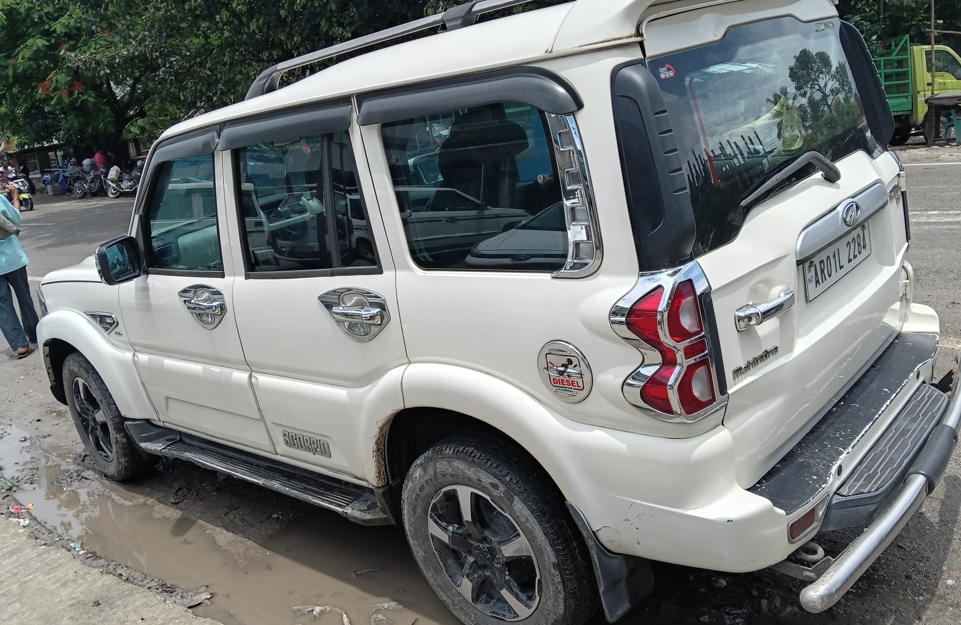 View 2018 Mahindra Scorpio S7 120 2WD BS IV Image 6 Used 2018 Mahindra Scorpio S7 120 2WD BS IV Image 6