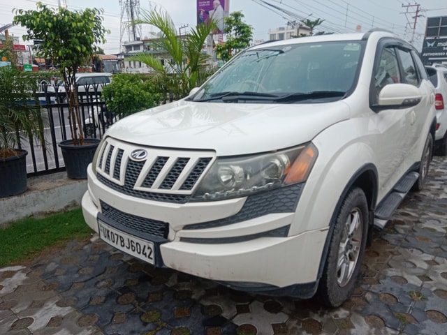 View Mahindra XUV500 Image 1 Used Mahindra XUV500 Image 1