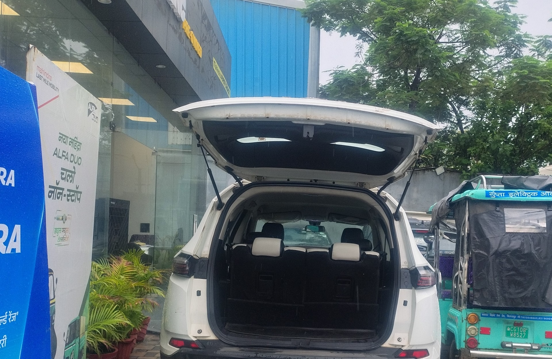 View 2021 Tata Safari XM Image 15 Used 2021 Tata Safari XM Image 15