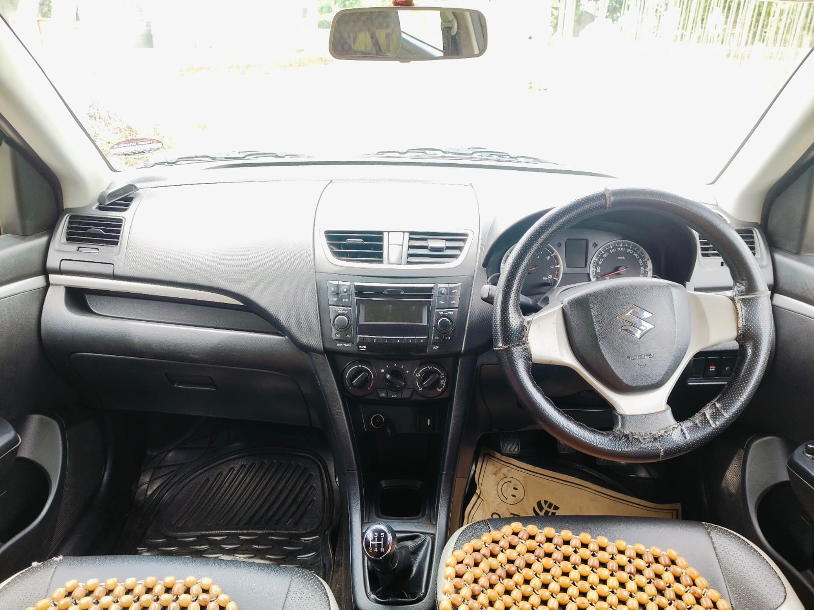 View 2017 Maruti Suzuki Swift VXI BS IV Image 9 Used 2017 Maruti Suzuki Swift VXI BS IV Image 9