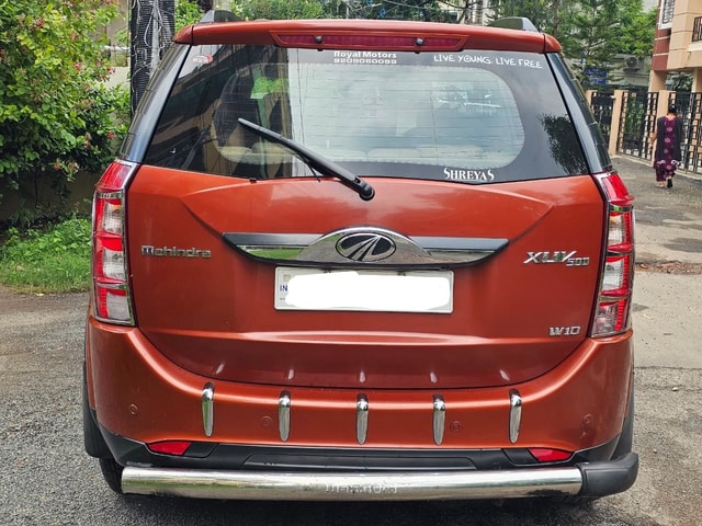 View Mahindra XUV500 Image 2 Used Mahindra XUV500 Image 2