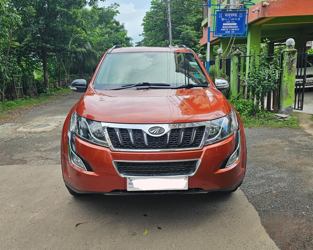 View Mahindra XUV500 Image 1 Used Mahindra XUV500 Image 1