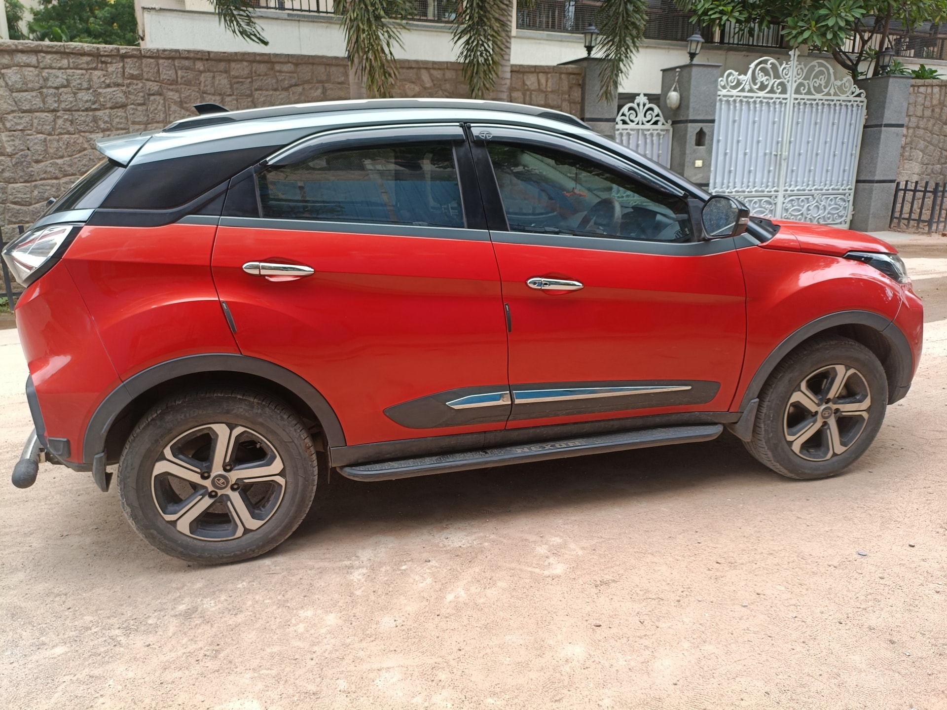 View 2021 Tata Nexon Revotron XZ Plus (S) Image 5 Used 2021 Tata Nexon Revotron XZ Plus (S) Image 5
