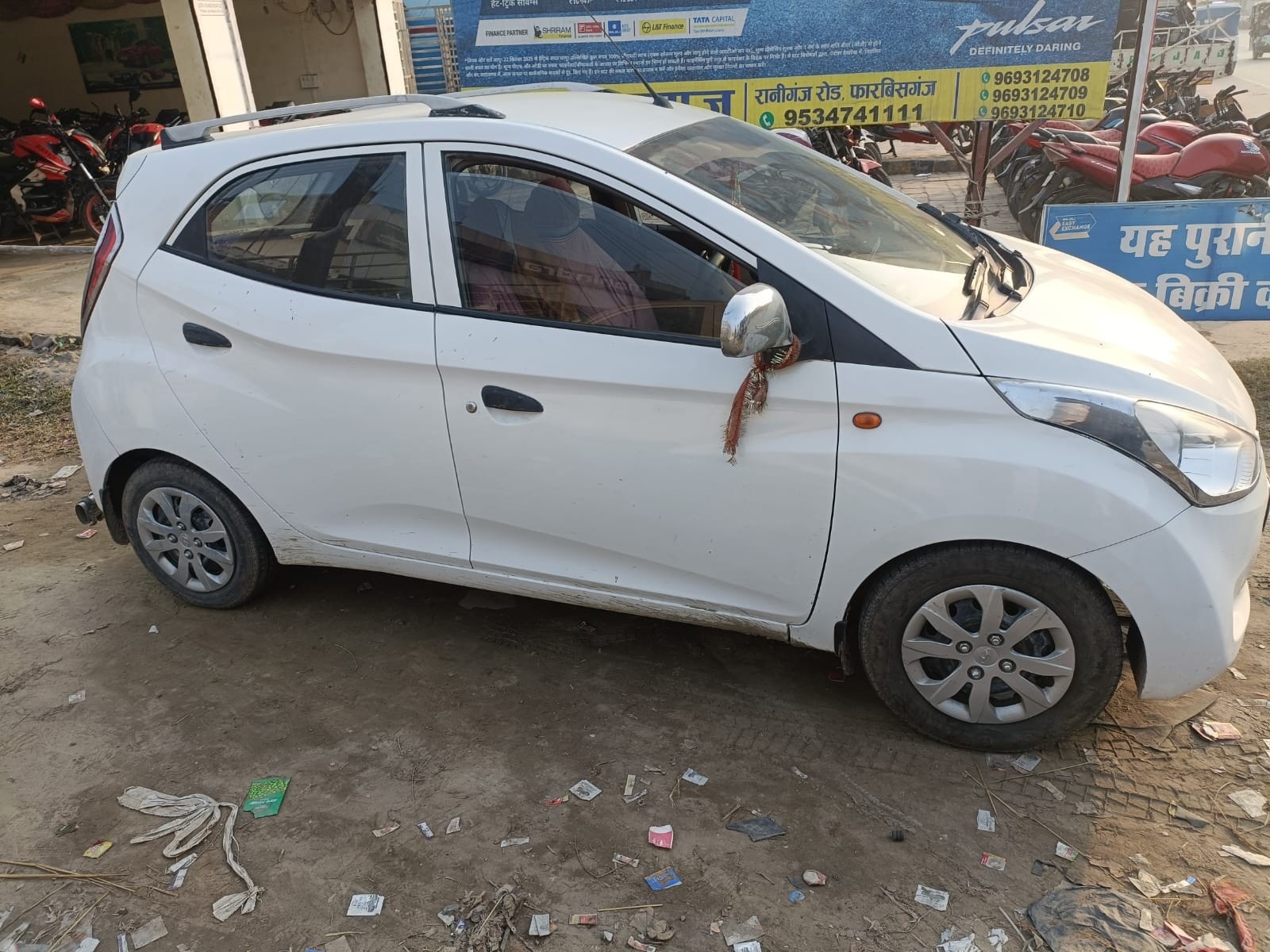 View 2017 Hyundai EON Magna Plus (O) Image 5 Used 2017 Hyundai EON Magna Plus (O) Image 5