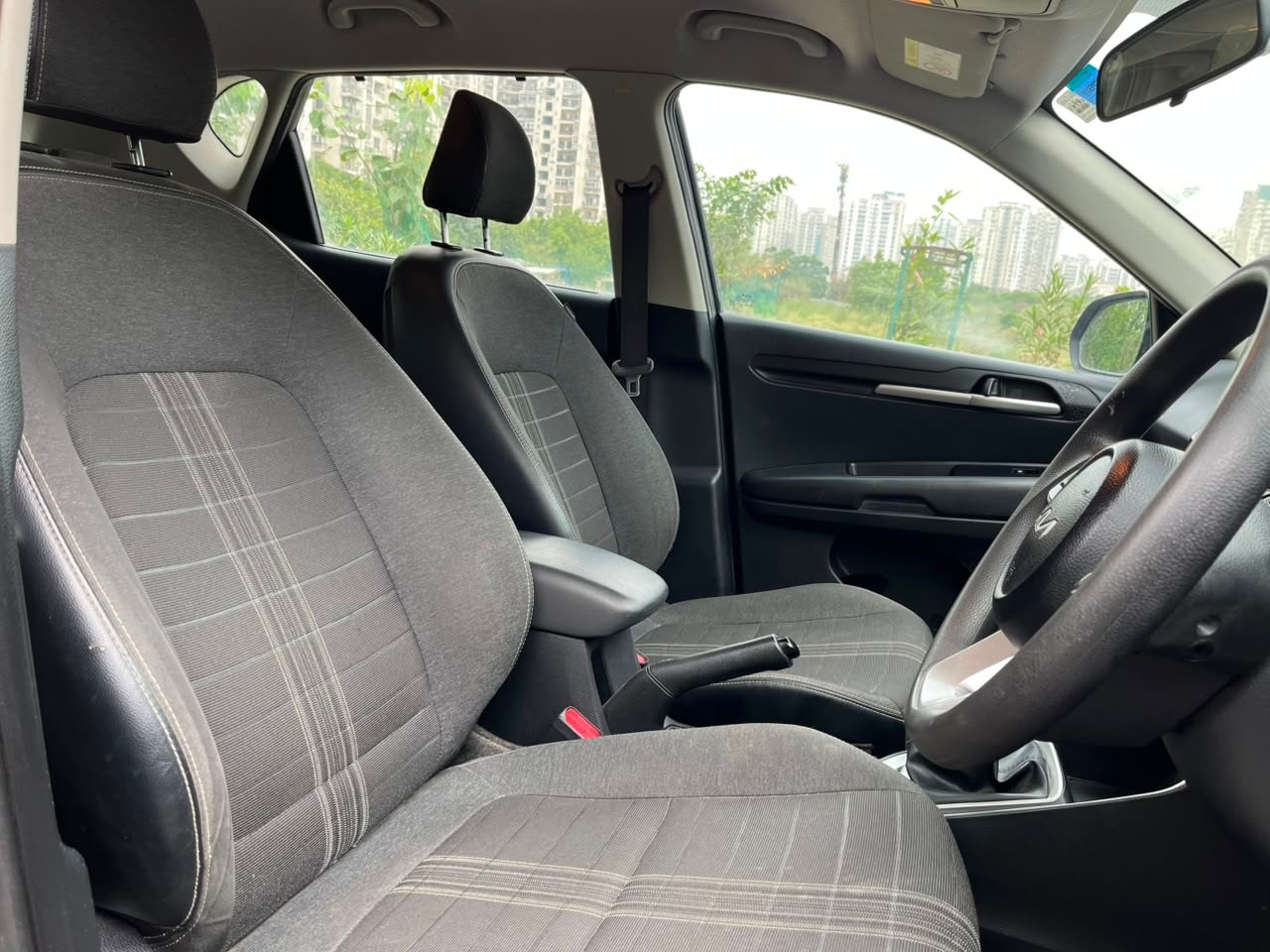 View 2024 Kia Sonet HTK Plus Petrol Image 3 Used 2024 Kia Sonet HTK Plus Petrol Image 3