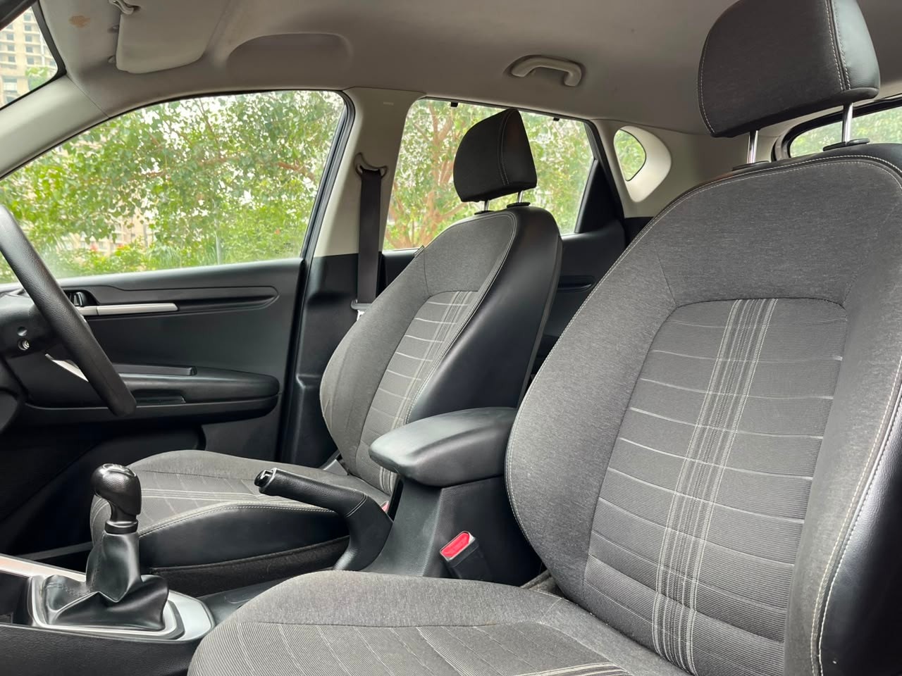 View 2024 Kia Sonet HTK Plus Petrol Image 13 Used 2024 Kia Sonet HTK Plus Petrol Image 13