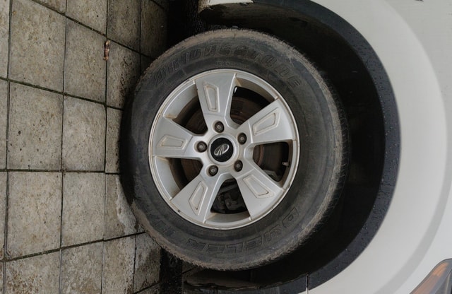 View Mahindra XUV500 Image 13 Used Mahindra XUV500 Image 13