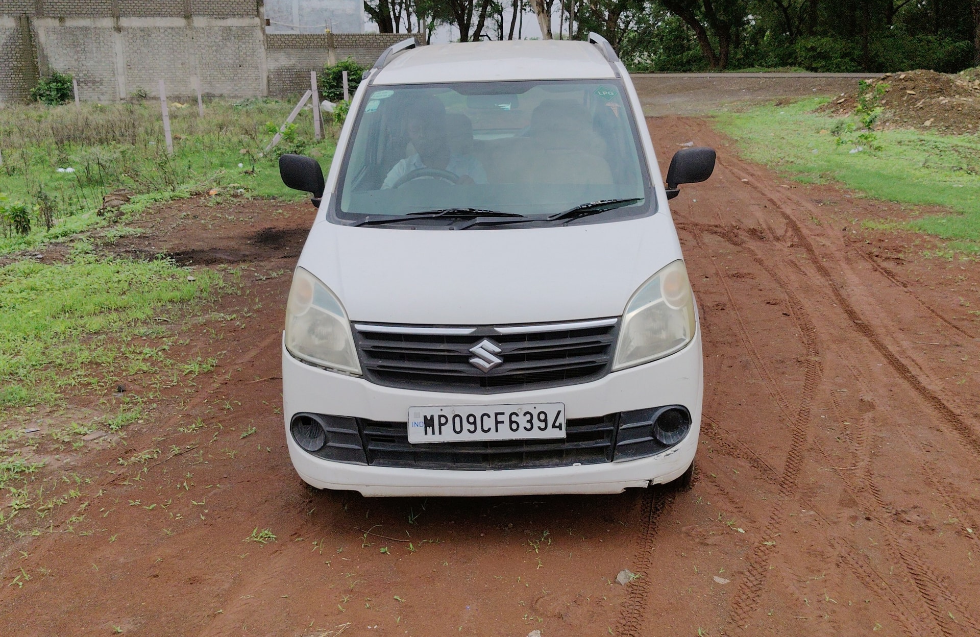 View 2012 Maruti Suzuki Wagon R LXI 1.0 BS IV Image 1 Used 2012 Maruti Suzuki Wagon R LXI 1.0 BS IV Image 1