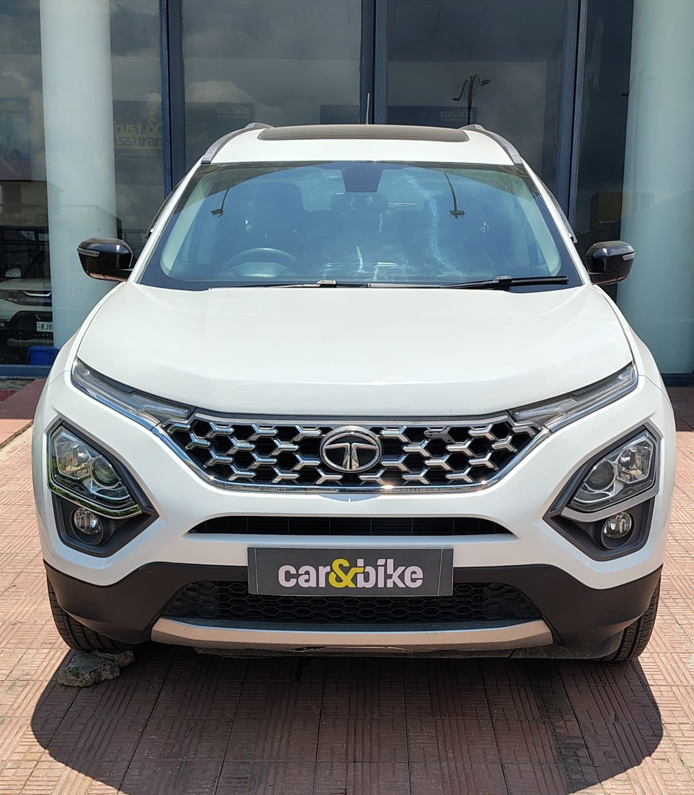View 2021 Tata Safari XT Plus Image 2 Used 2021 Tata Safari XT Plus Image 2
