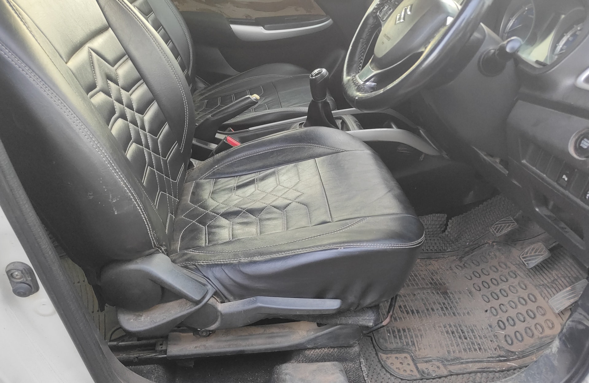 View 2015 Maruti Suzuki Baleno Zeta Diesel Image 10 Used 2015 Maruti Suzuki Baleno Zeta Diesel Image 10