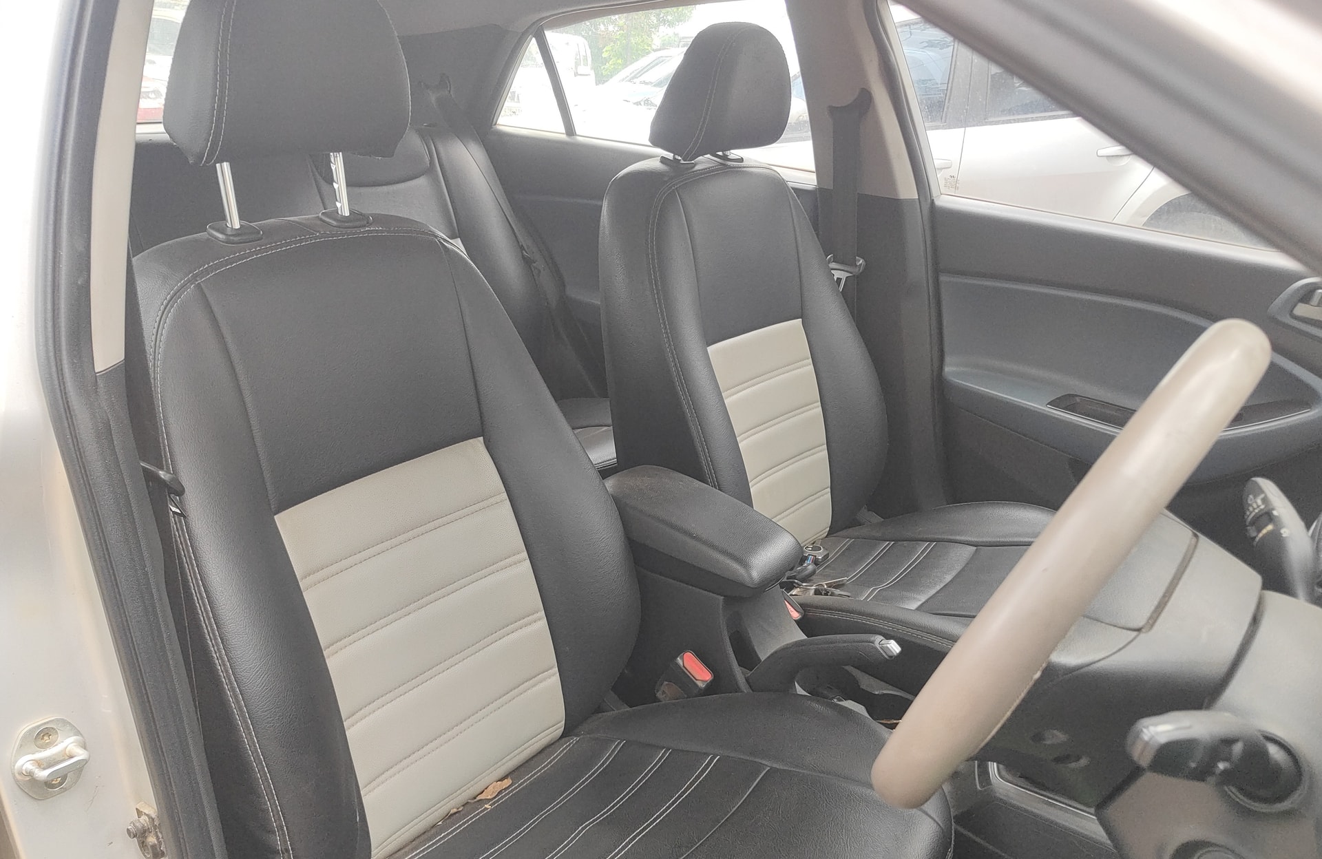 View 2016 Hyundai i20 Active 1.2 Base Image 3 Used 2016 Hyundai i20 Active 1.2 Base Image 3