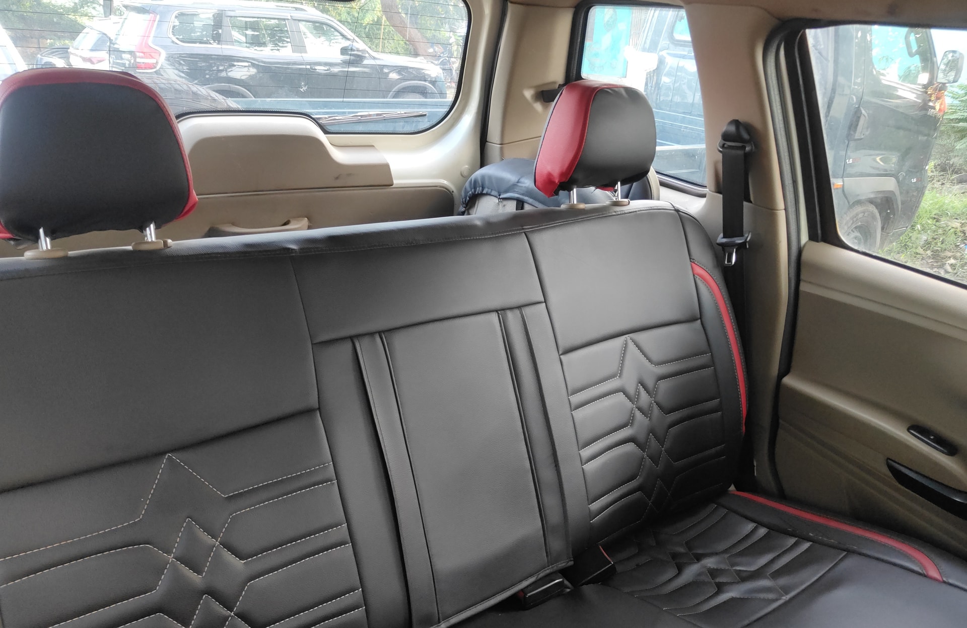 Used 2023 Mahindra Bolero Neo Used 2023 Mahindra Bolero Neo