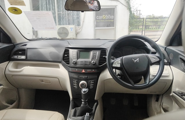 View Mahindra XUV300 Image 9 Used Mahindra XUV300 Image 9