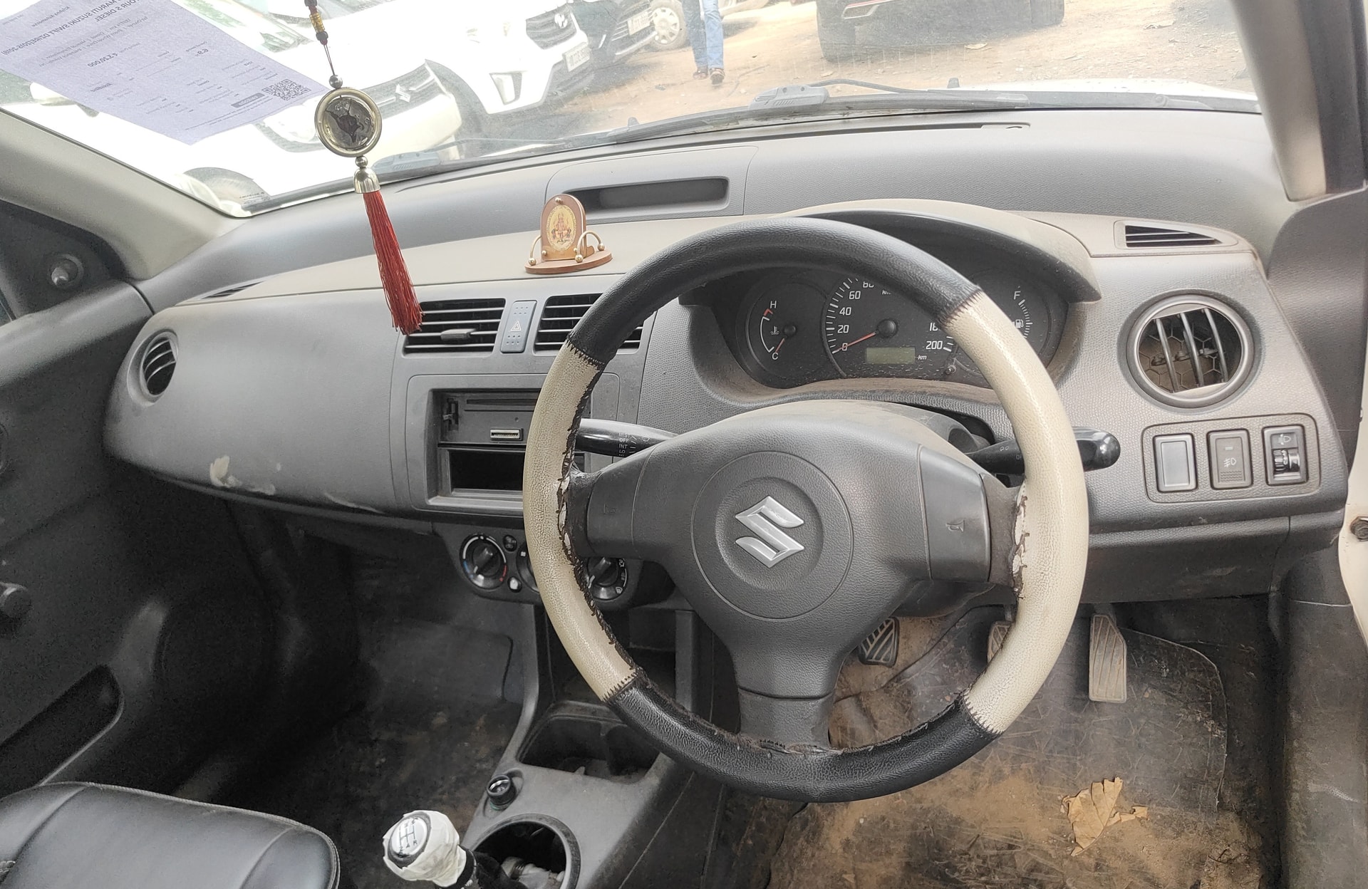 View 2015 Maruti Suzuki Swift DZire Tour Image 8 Used 2015 Maruti Suzuki Swift DZire Tour Image 8