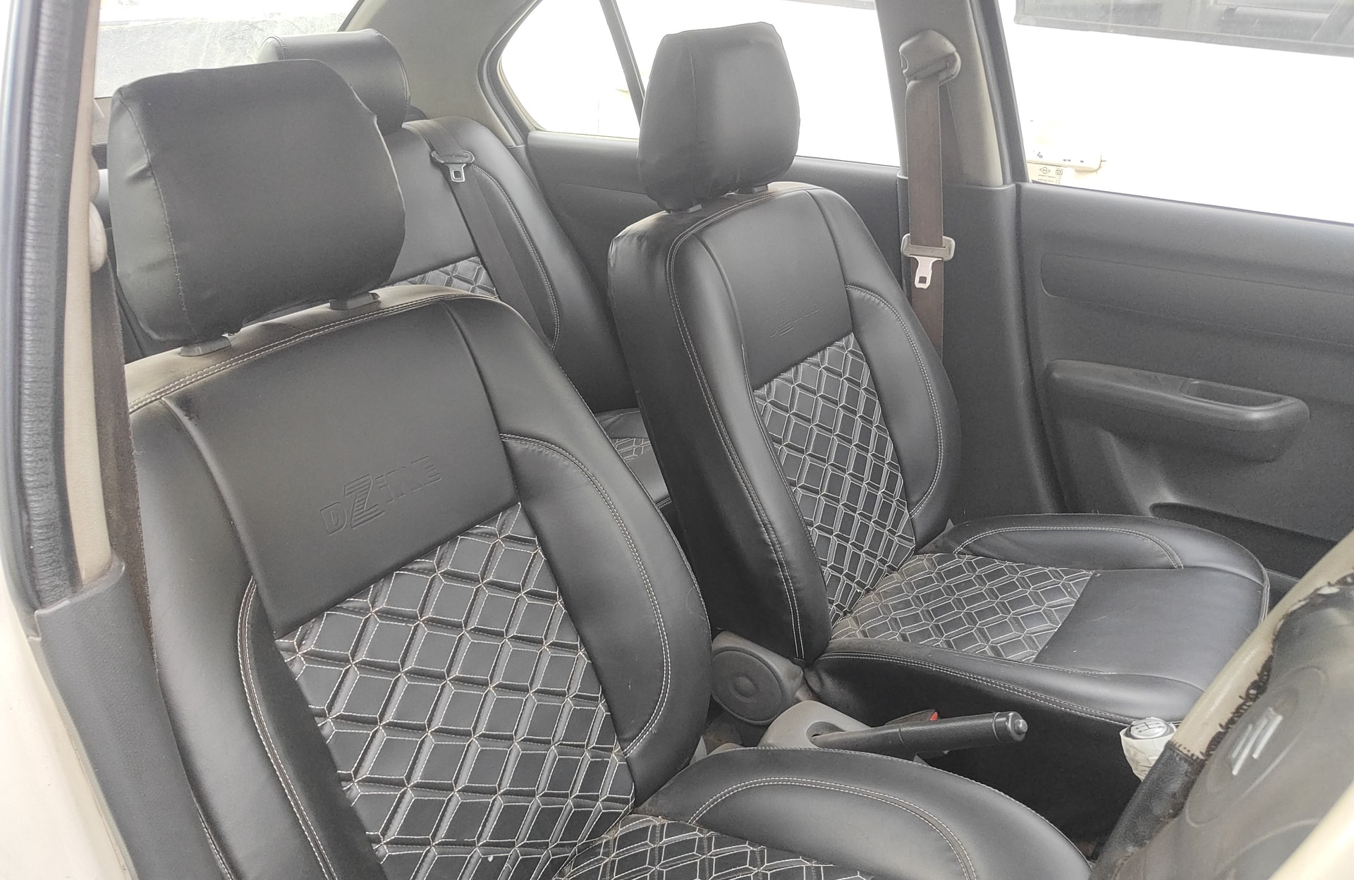View 2015 Maruti Suzuki Swift DZire Tour Image 2 Used 2015 Maruti Suzuki Swift DZire Tour Image 2