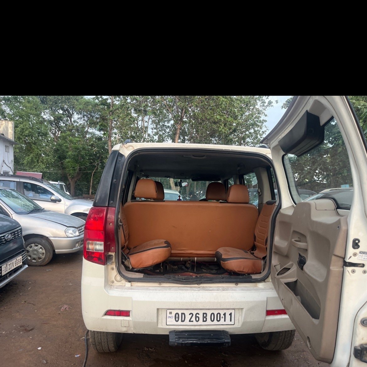 View 2016 Mahindra TUV300 T6 Plus Image 15 Used 2016 Mahindra TUV300 T6 Plus Image 15