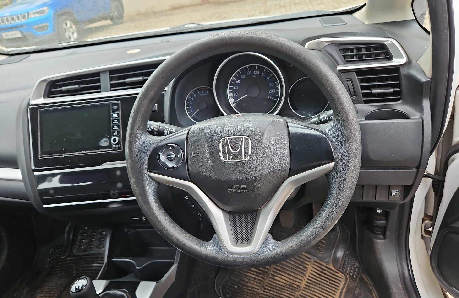 View 2017 Honda WR-V VX MT Petrol BS IV Image 15 Used 2017 Honda WR-V VX MT Petrol BS IV Image 15