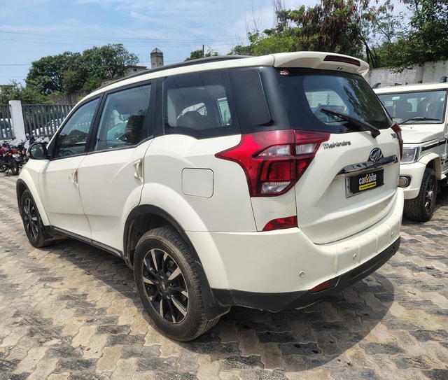 View Mahindra XUV500 Image 14 Used Mahindra XUV500 Image 14