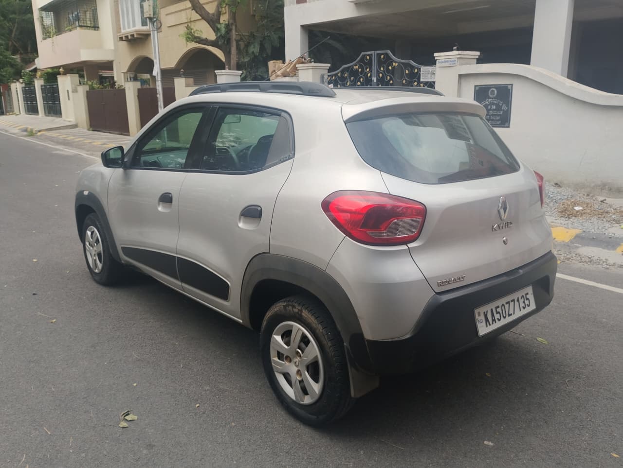View 2018 Renault Kwid RXT 1.0 (O) BS IV Image 7 Used 2018 Renault Kwid RXT 1.0 (O) BS IV Image 7