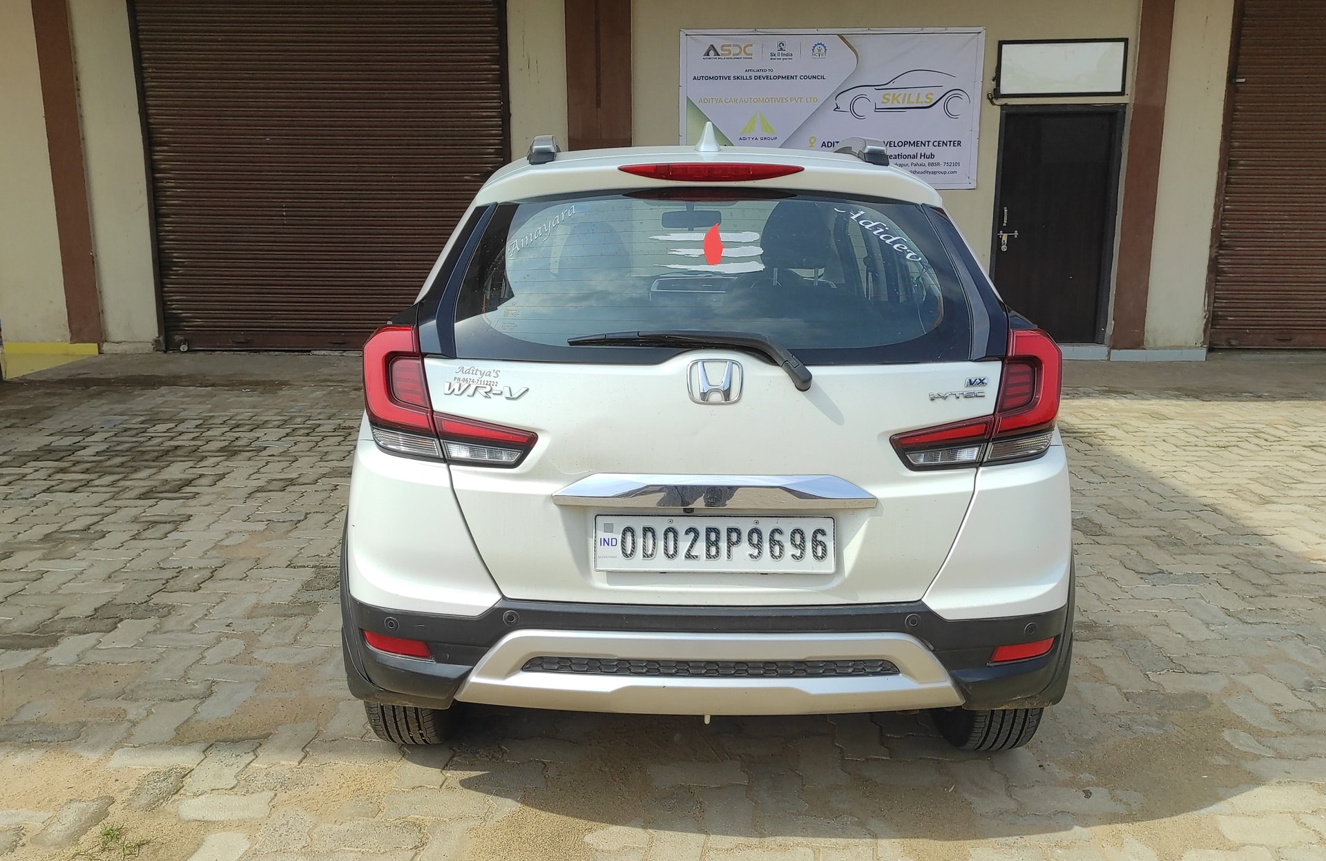View 2020 Honda WR-V VX MT Petrol Image 4 Used 2020 Honda WR-V VX MT Petrol Image 4