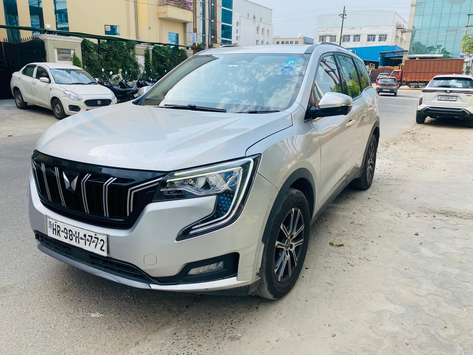 Used 2023 Mahindra XUV700 Used 2023 Mahindra XUV700
