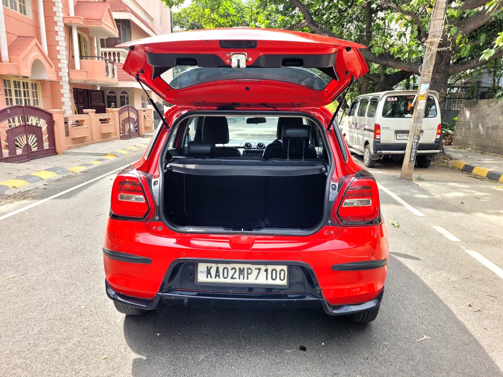 View 2019 Maruti Suzuki Swift ZXI Plus BS IV Image 17 Used 2019 Maruti Suzuki Swift ZXI Plus BS IV Image 17
