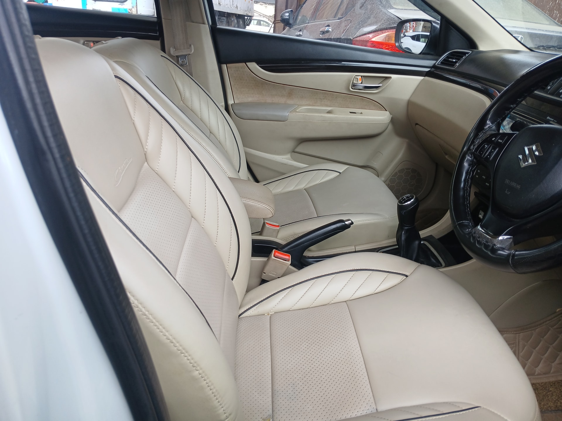 View 2016 Maruti Suzuki Ciaz VXI Plus Image 3 Used 2016 Maruti Suzuki Ciaz VXI Plus Image 3