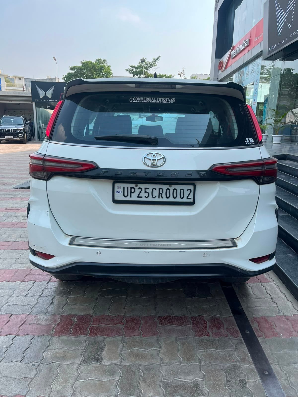 View 2019 Toyota Fortuner 2.7 4X2 MT BS IV Image 4 Used 2019 Toyota Fortuner 2.7 4X2 MT BS IV Image 4