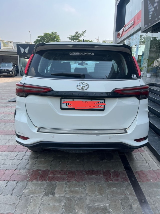 View Toyota Fortuner Image 3 Used Toyota Fortuner Image 3