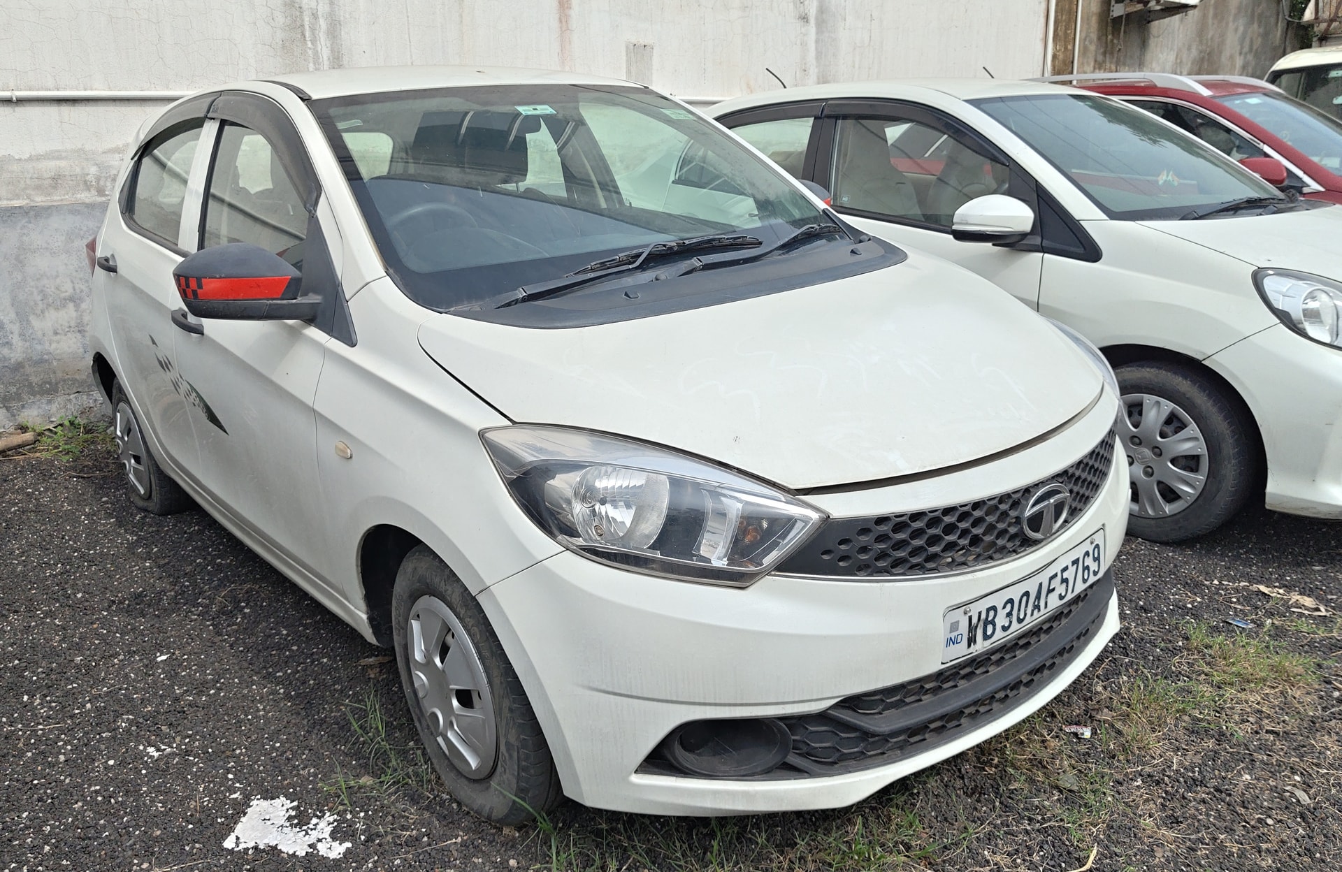View 2019 Tata Tiago Revotorq XE Image 1 Used 2019 Tata Tiago Revotorq XE Image 1