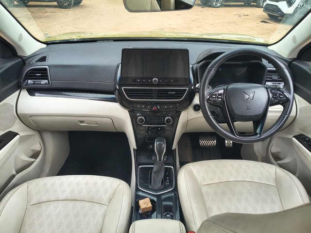 View Mahindra XUV 3XO Image 7 Used Mahindra XUV 3XO Image 7
