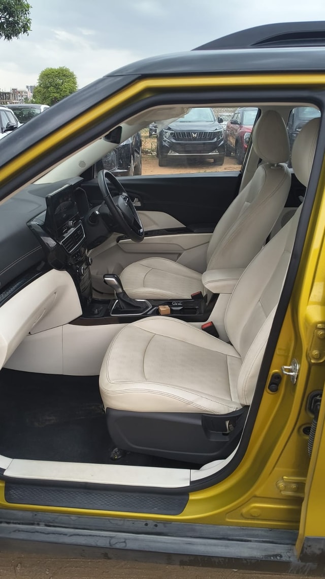 View Mahindra XUV 3XO Image 11 Used Mahindra XUV 3XO Image 11