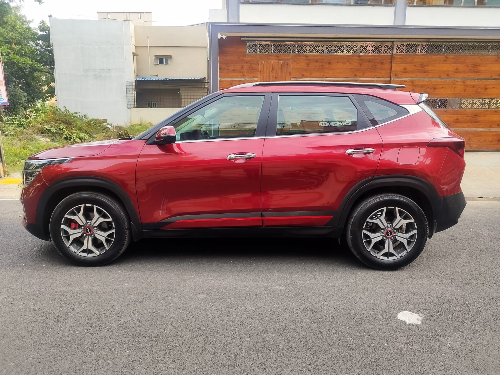 View 2021 Kia Seltos GTX(O) Petrol Image 6 Used 2021 Kia Seltos GTX(O) Petrol Image 6