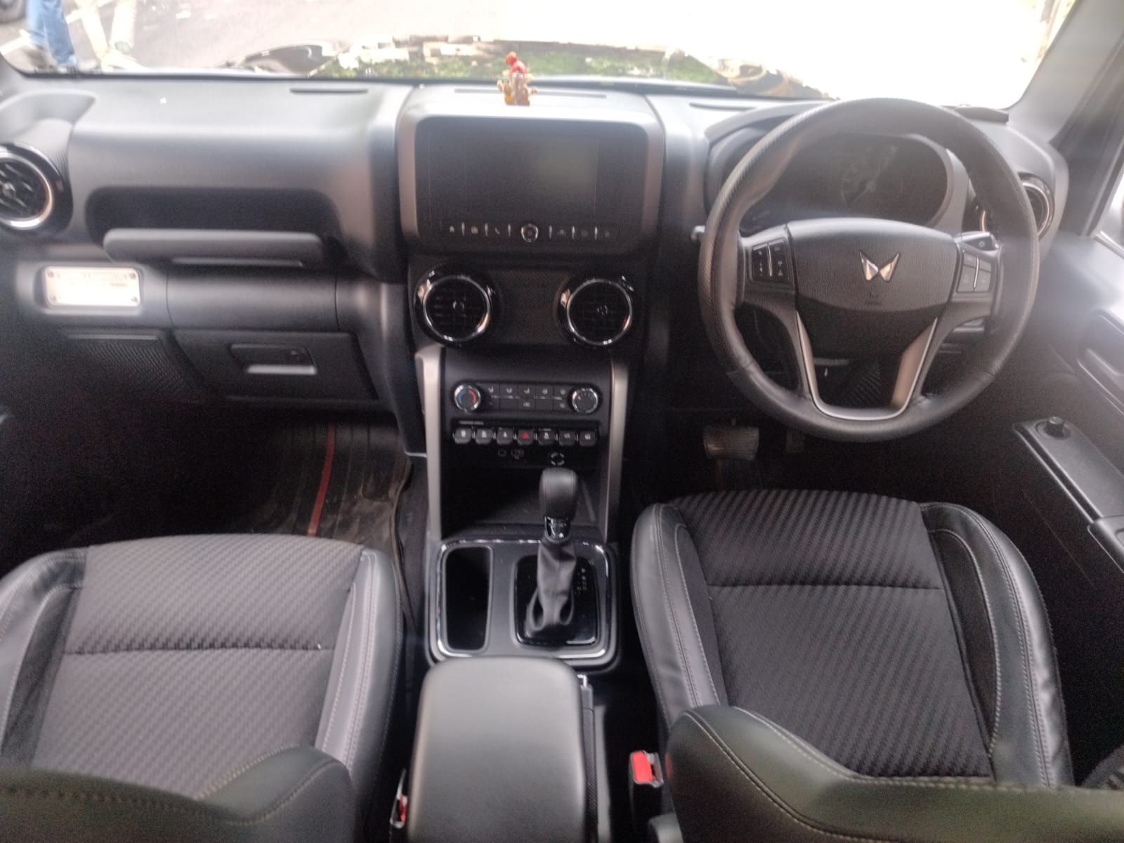 View 2023 Mahindra Thar LX RWD Automatic 4 Seater Hard Top Image 9 Used 2023 Mahindra Thar LX RWD Automatic 4 Seater Hard Top Image 9