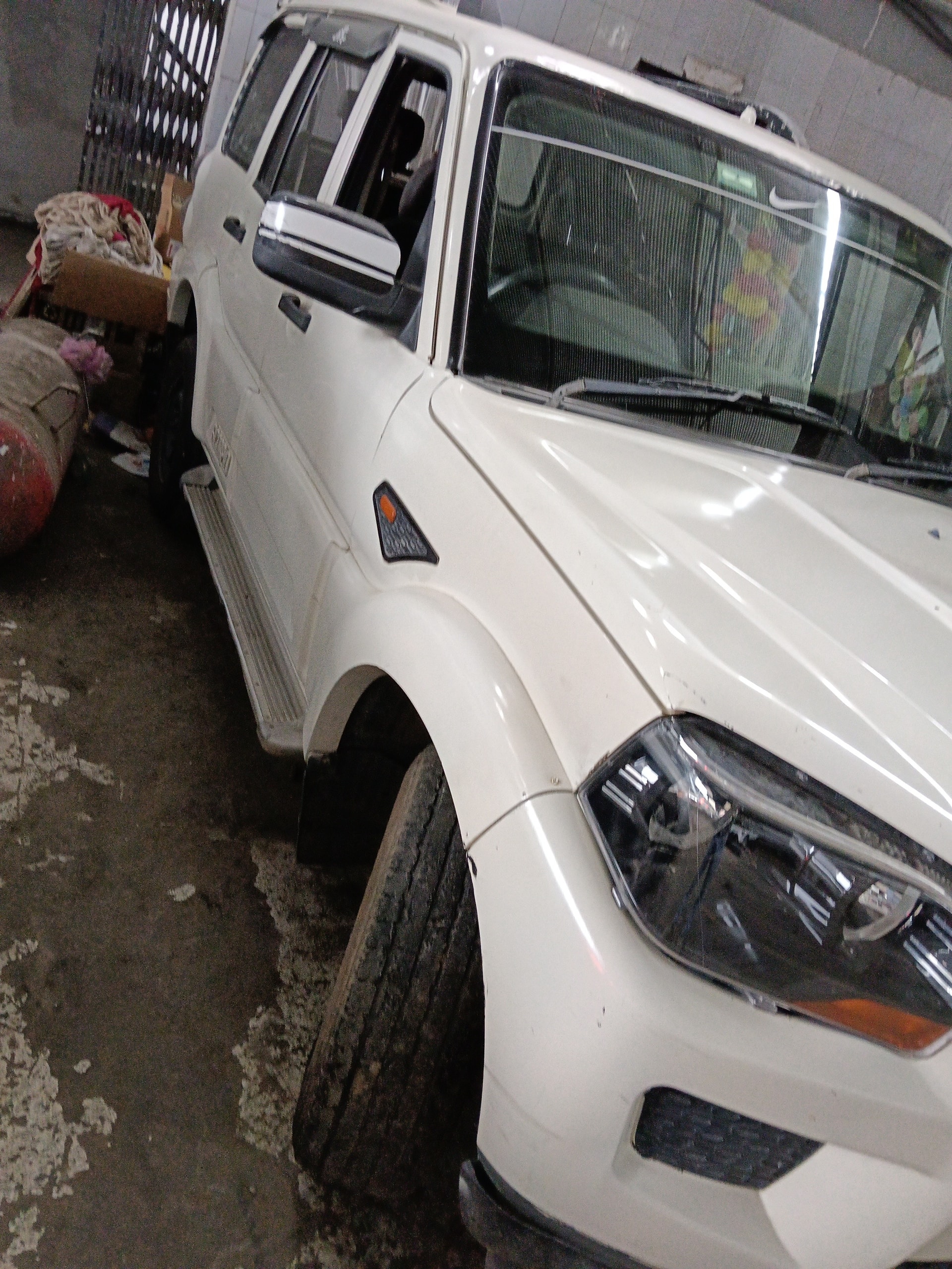 View 2015 Mahindra Scorpio S2 2WD Image 11 Used 2015 Mahindra Scorpio S2 2WD Image 11