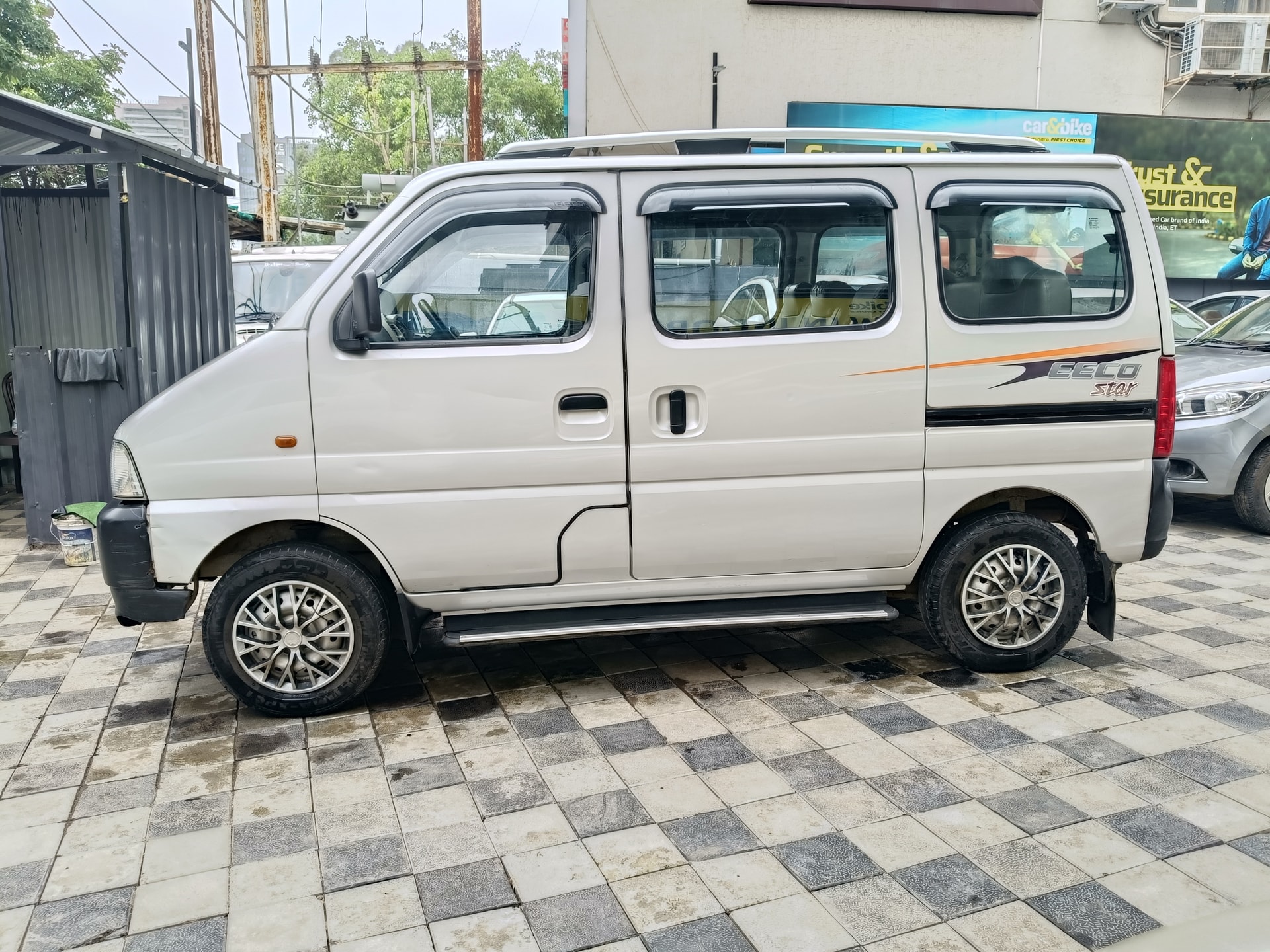 View 2023 Maruti Suzuki Eeco 7-Seater Image 6 Used 2023 Maruti Suzuki Eeco 7-Seater Image 6