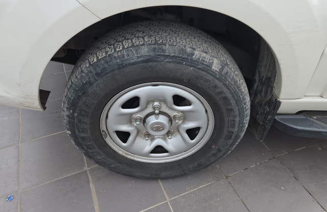 View Tata Safari Storme Image 14 Used Tata Safari Storme Image 14