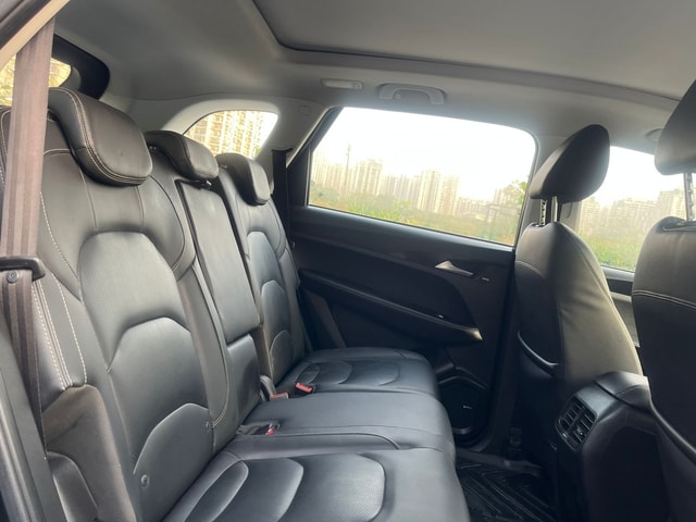 View MG Hector Image 14 Used MG Hector Image 14