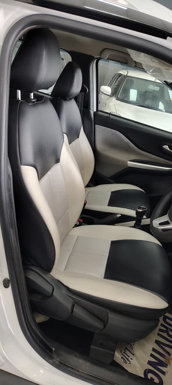 View 2023 Nissan Magnite XV Image 3 Used 2023 Nissan Magnite XV Image 3