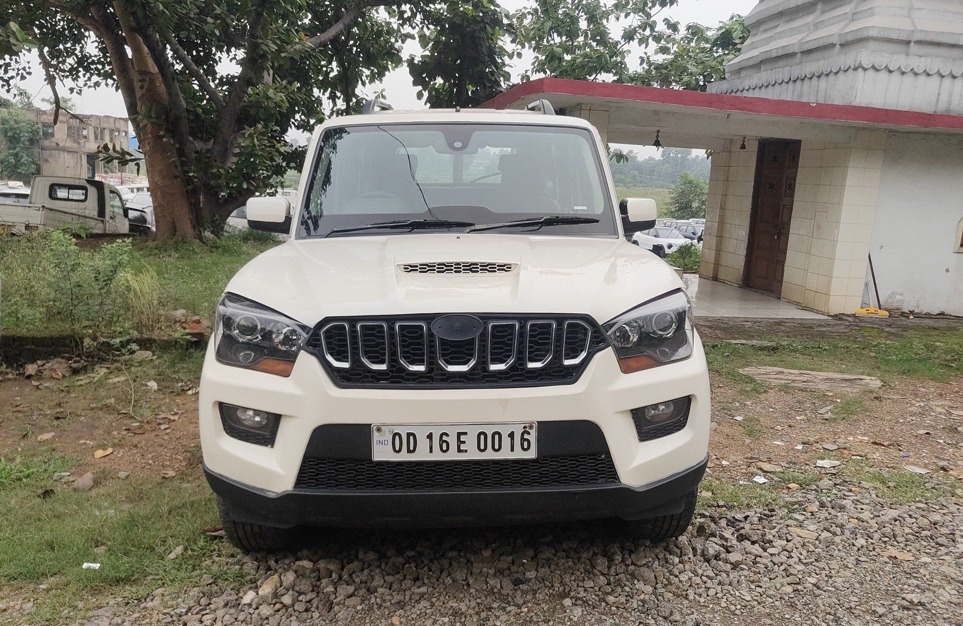 View 2017 Mahindra Scorpio S10 4WD Image 2 Used 2017 Mahindra Scorpio S10 4WD Image 2